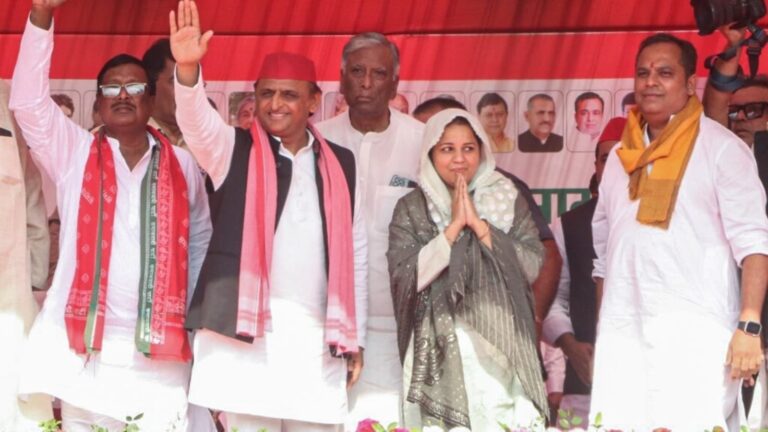 SC parked bulldozer in garage forever: Akhilesh Yadav | Latest News India